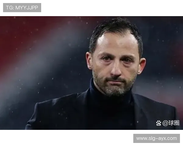 库尔图瓦克服伤病困扰，重返赛场展现顽强斗志